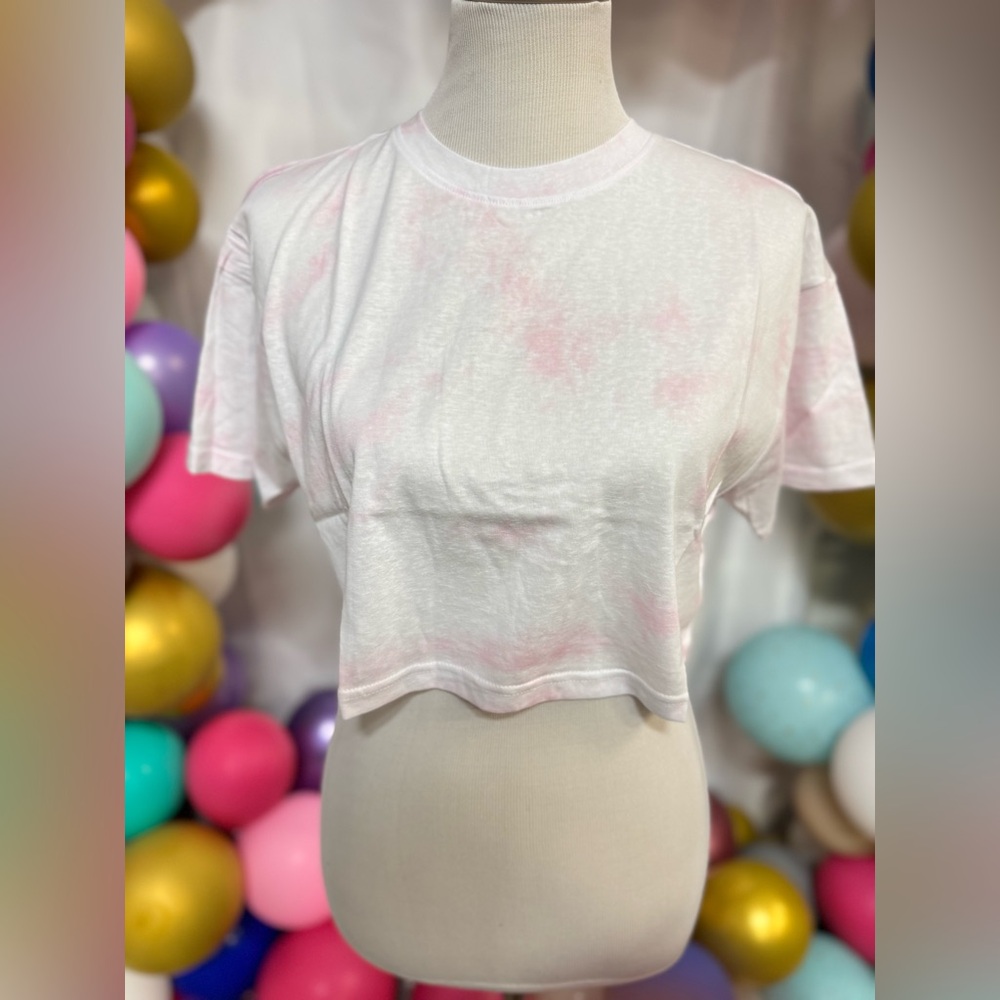 Nia‎ by Free People White Pink Cloud Wash Cropped Tee Size Small NWT